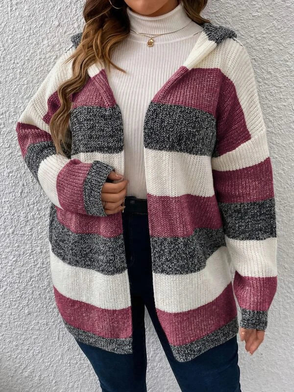 Cardigan Feminino Plus Size Tricot com Capuz Emanuela