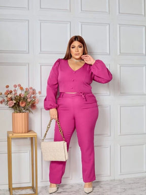 Conjunto Feminino Plus Size com Camisa e Calça Bianca