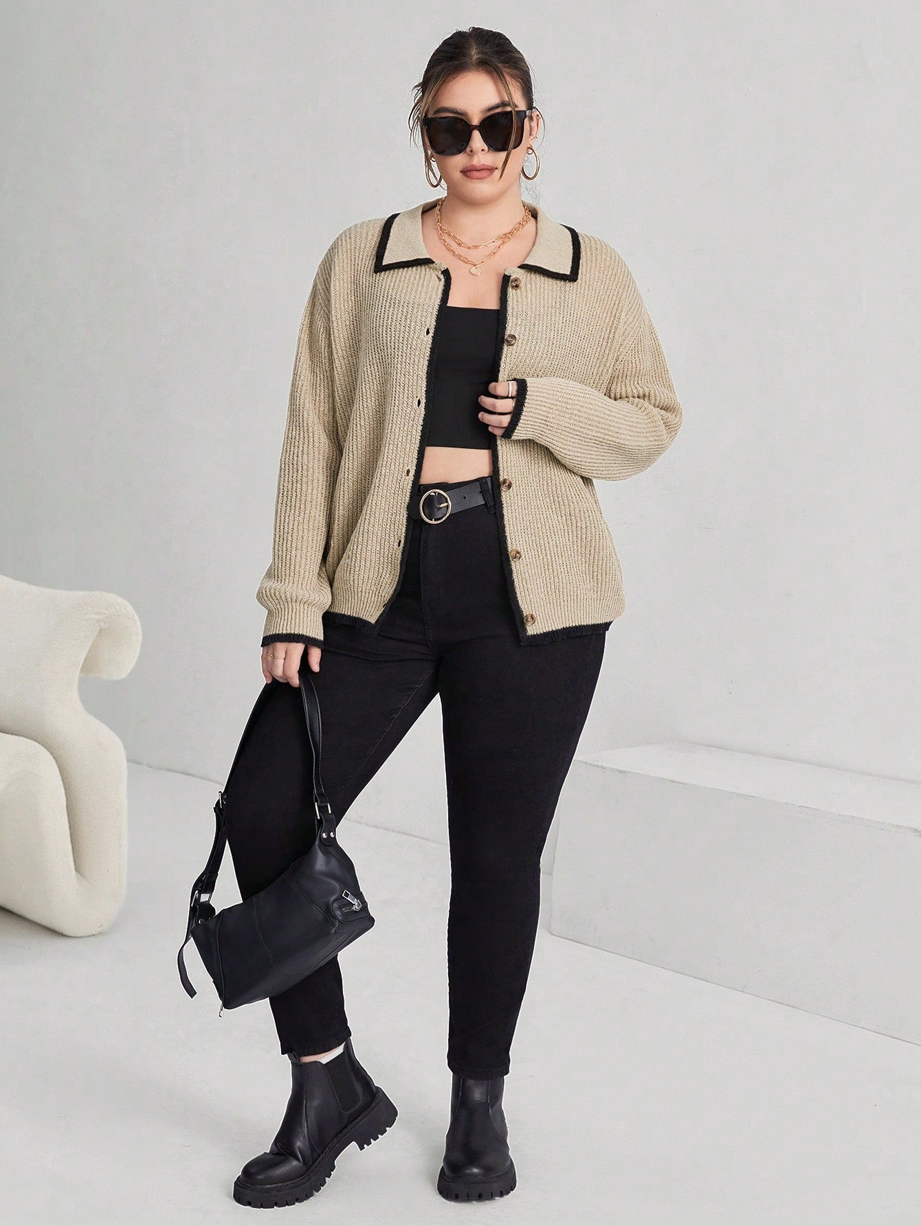 Cardigan Feminino Plus Size com Botão Linda