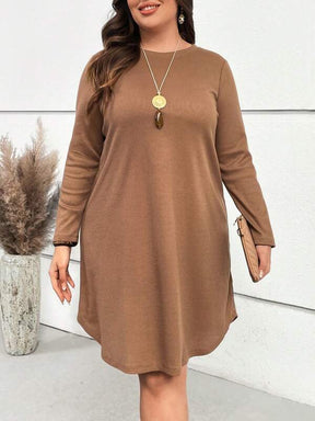 Vestido de Tricô Plus Size com Botão Atrás Luíza