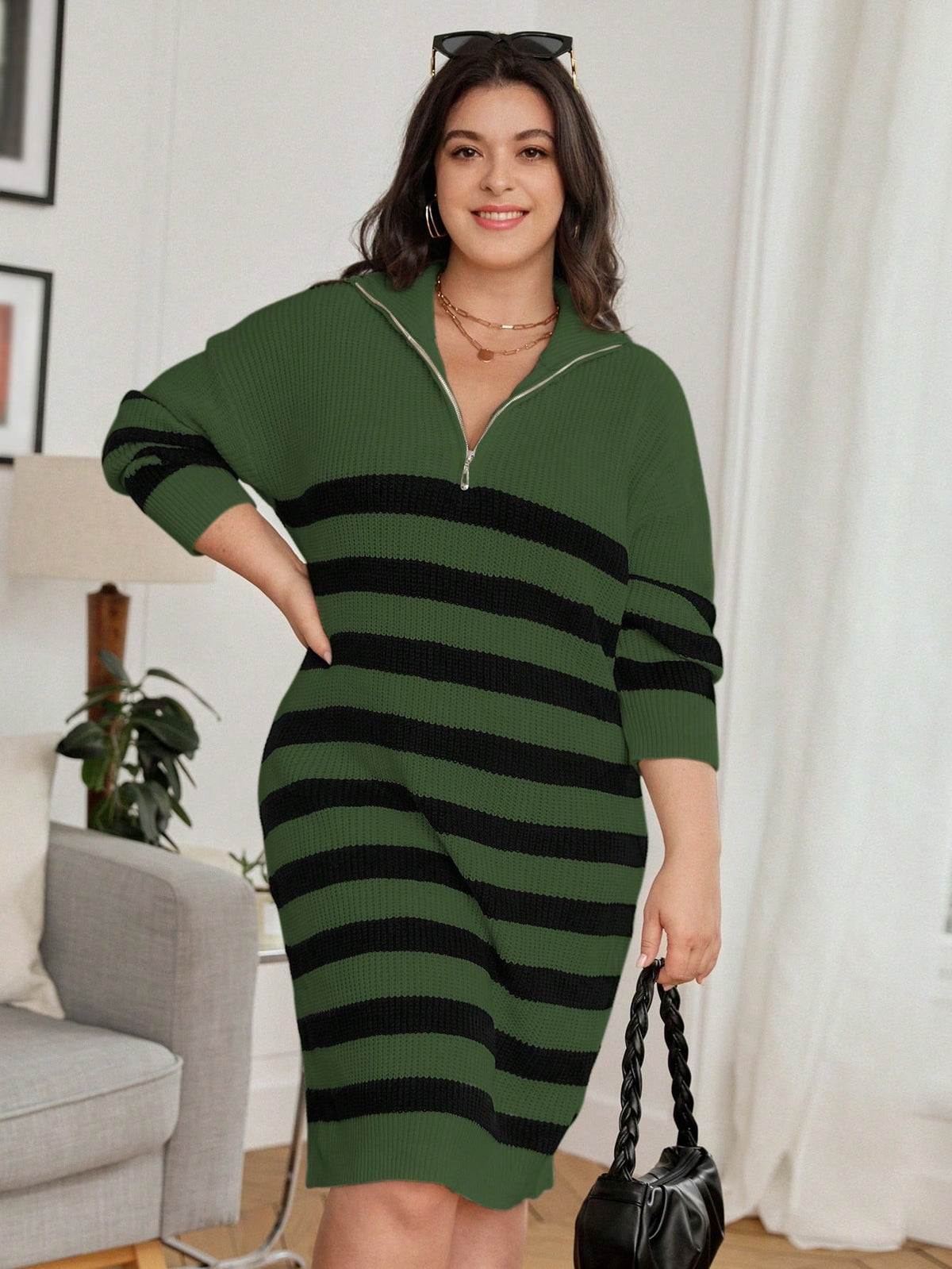 Vestido de Tricô Plus Size Listrado Luíza