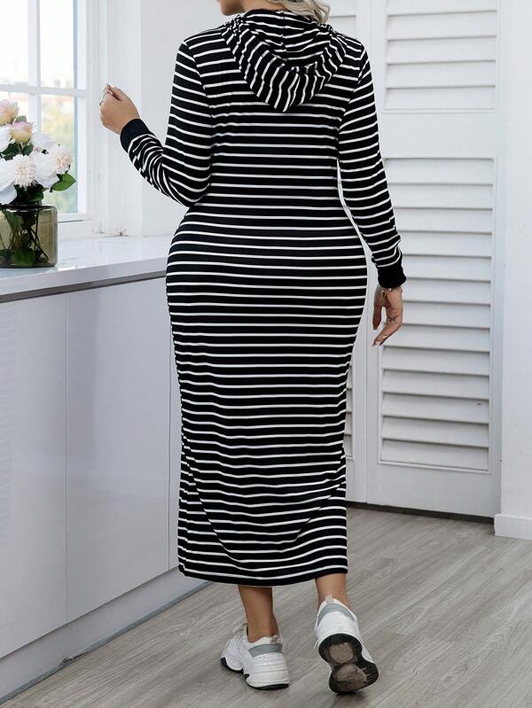 Vestido Plus Size de Moleton com Capuz Listrado Juliana