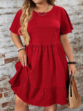 Vestido Plus Size Manga Curta com Gola Redonda Katilin