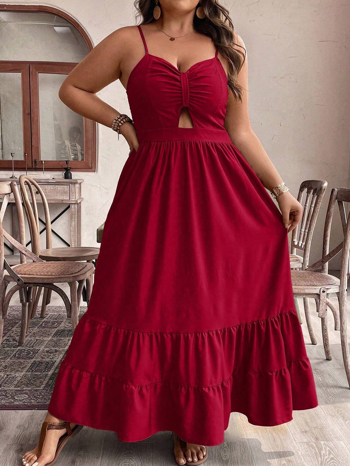 Vestido Plus Size Casual Franzido com Recorte e Babado Tina