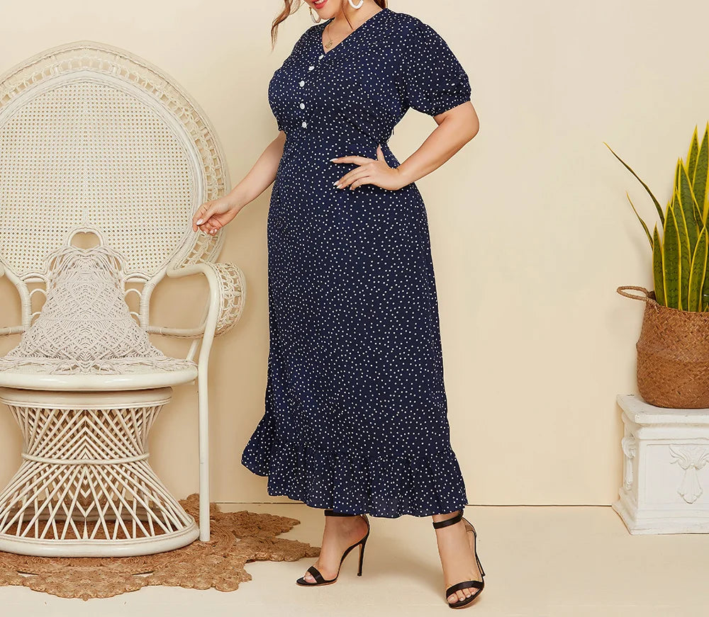 Vestido Plus Size Detalhe Botão Mary