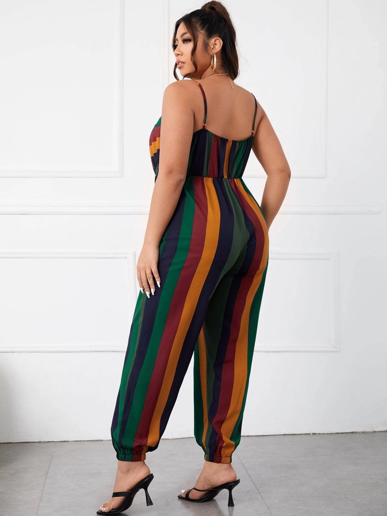 Macacão Feminino Plus Size Manuella