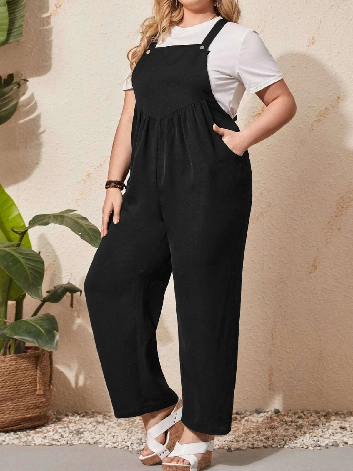 Macacão Feminino Plus Size Samanta