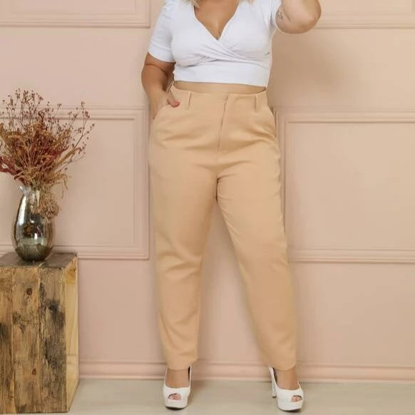 Calça Feminina Plus Size Alfaiataria Julia